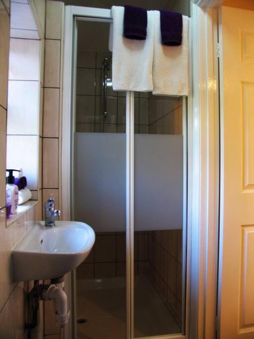 Must See, Quality 1 Bed, Romford, 20 Mins C.London Exterior foto